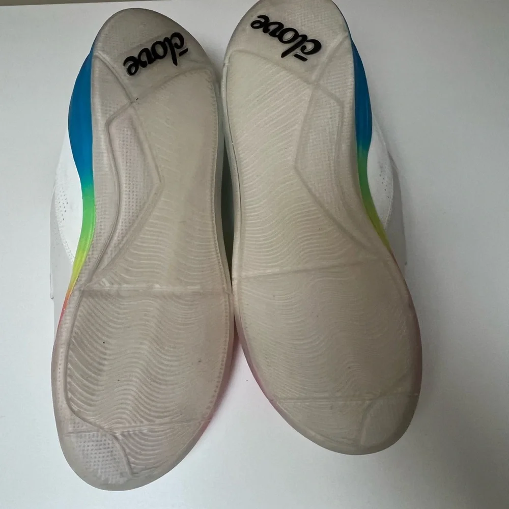 Clove‎ Rainbow Soul White Limited Edition Pride Rainbow nursing sneakers W10
